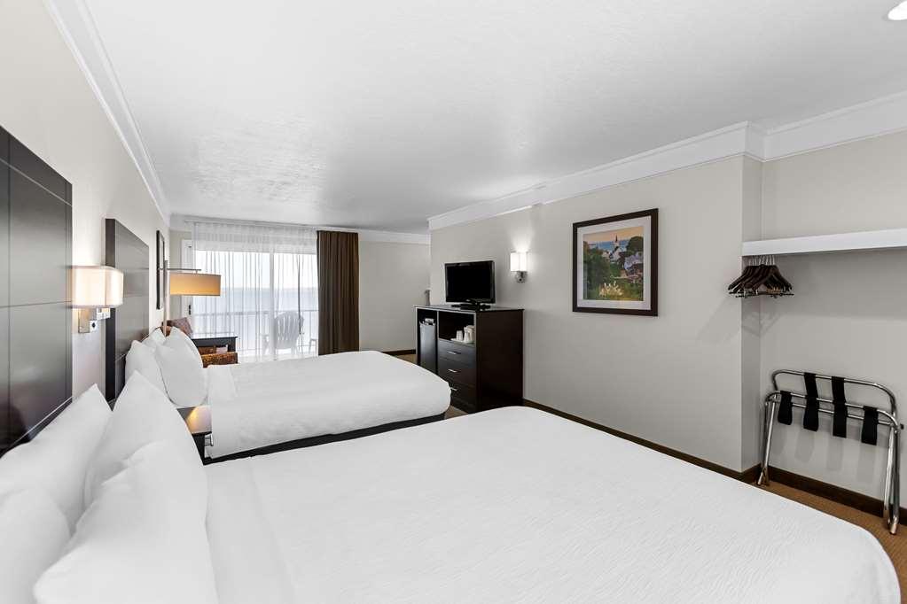 Quality Inn Lakefront Saint Ignace Ruang foto